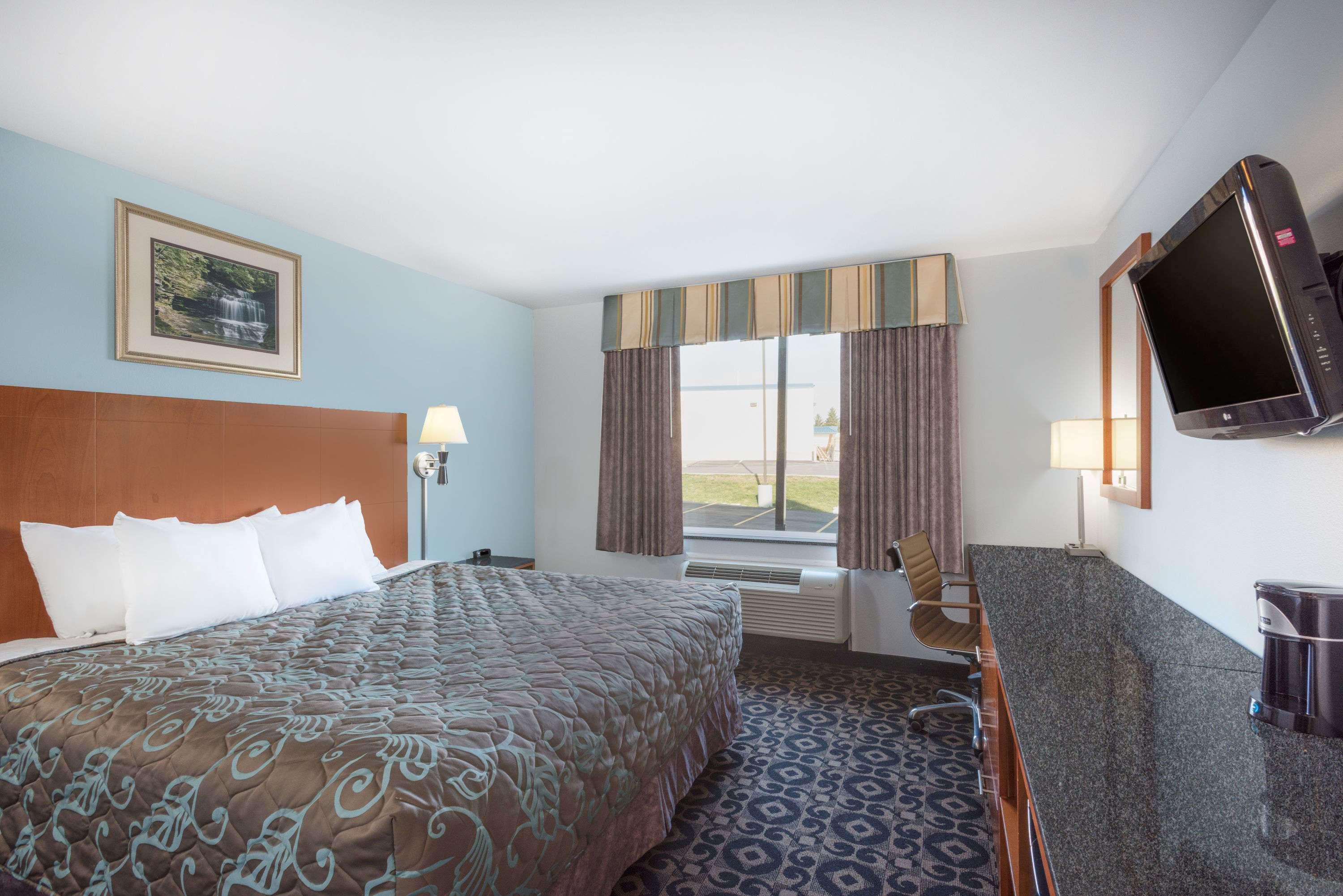 Days Inn By Wyndham Watertown Fort Drum Evans Mills Εξωτερικό φωτογραφία