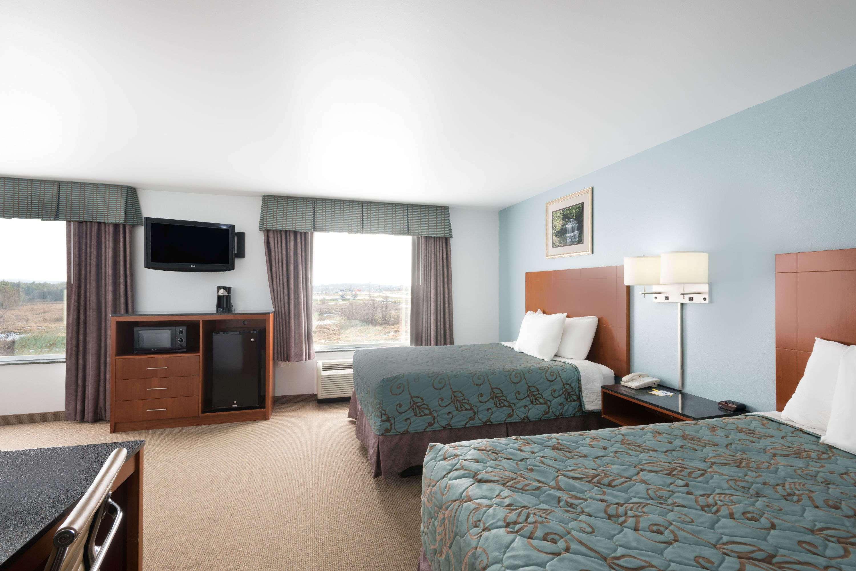 Days Inn By Wyndham Watertown Fort Drum Evans Mills Εξωτερικό φωτογραφία