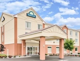 Days Inn By Wyndham Watertown Fort Drum Evans Mills Εξωτερικό φωτογραφία